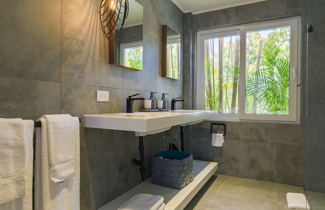 Boca Catalina Modern Villa - Photo 59