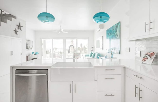 SulMare at Taylor Bay Luxury Villas - Photo 18