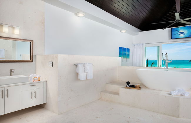 SulMare at Taylor Bay Luxury Villas - Photo 38