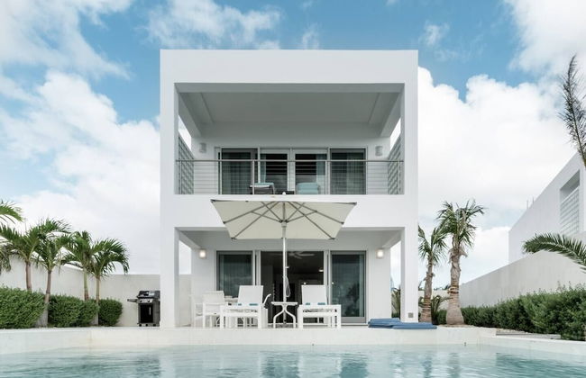 SulMare at Taylor Bay Luxury Villas - Photo 4