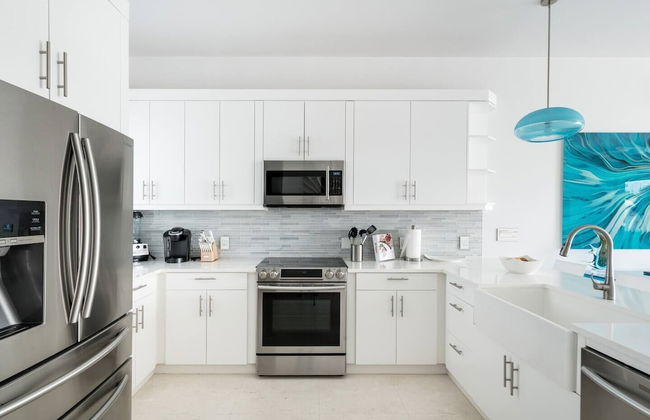 SulMare at Taylor Bay Luxury Villas - Photo 16