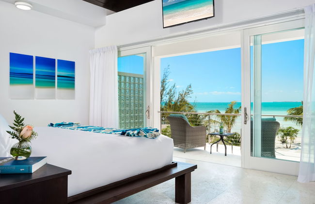 SulMare at Taylor Bay Luxury Villas - Photo 2