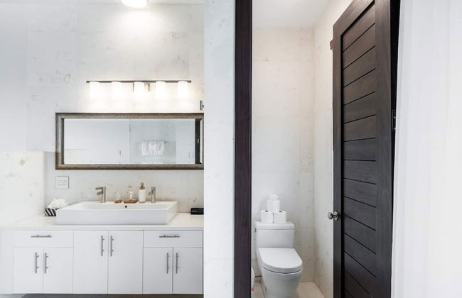 SulMare at Taylor Bay Luxury Villas - Photo 33