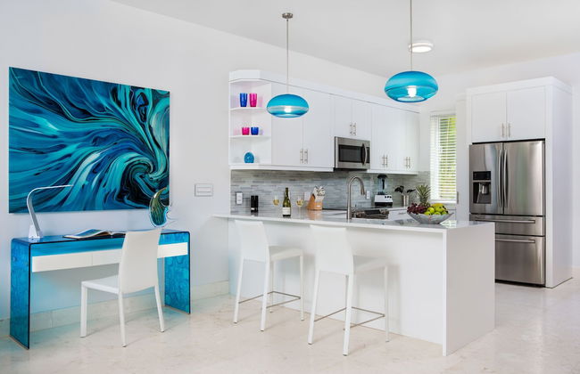 SulMare at Taylor Bay Luxury Villas - Photo 13