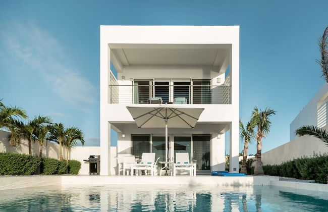 SulMare at Taylor Bay Luxury Villas - Photo 6