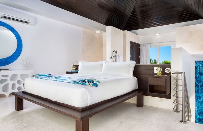 SulMare at Taylor Bay Luxury Villas - Photo 11