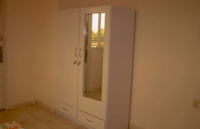 Happy Holidays Residences - Photo 1