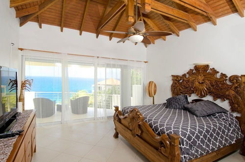 Foto 4 - Sky Blue by Island Properties Online