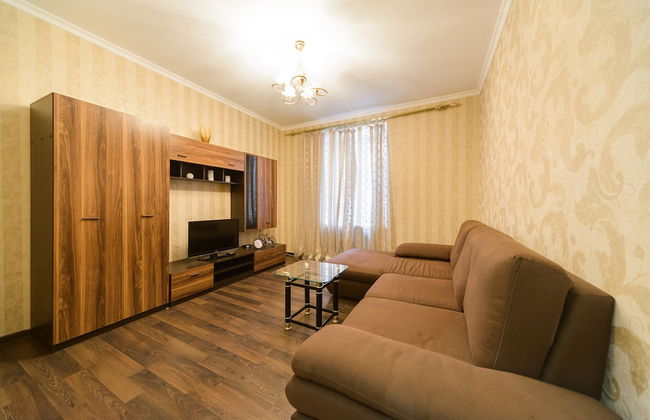 Apartments Kreshchatik 17-21 - Photo 1