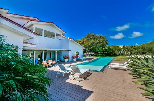 Foto 33 - Beach Front Luxury Villa! Boca Catalina Malmok