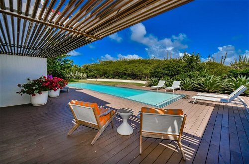 Foto 26 - Beach Front Luxury Villa! Boca Catalina Malmok