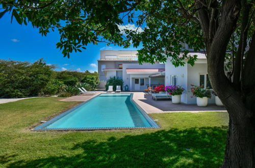 Photo 30 - Beach Front Luxury Villa! Boca Catalina Malmok