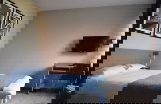 Photo 11 - Adonis Lyon Dock Ouest