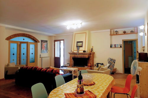 Foto 25 - Lovely 3-bed Apartment in Spoleto