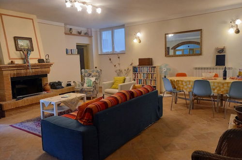 Foto 29 - Lovely 3-bed Apartment in Spoleto