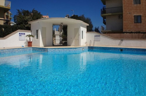 Photo 47 - Apartment With Pool Near Beach In St Julians