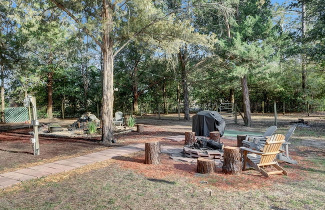 Uhost AI 4BR Retreat Hot Tub Firepit - Photo 25