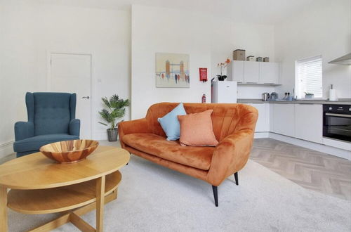 Foto 5 - Stylish Large 1-bed Apartment in Tunbridge Wells