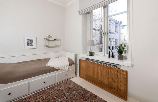 Fab 2br just 3 blocks from Market Square - Photo 1