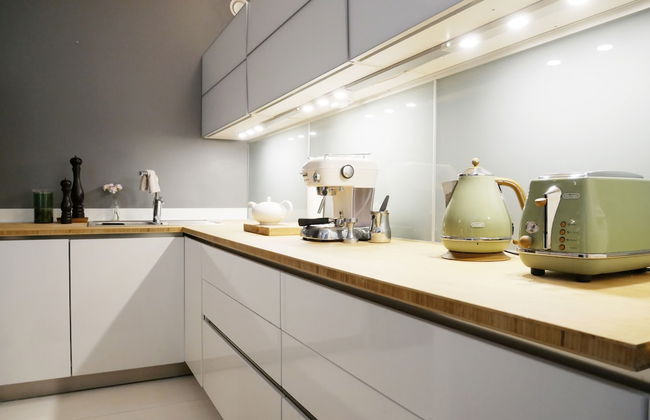 Fab 2br just 3 blocks from Market Square - Photo 9