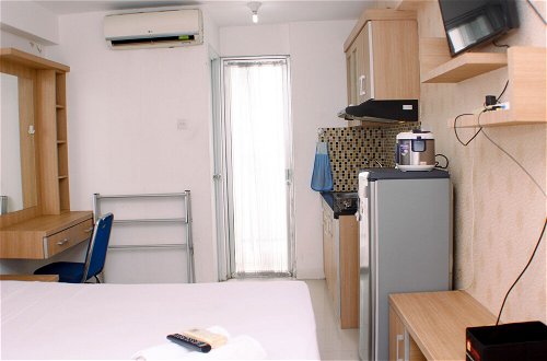 Photo 3 - Comfort Studio At 33Th Floor Bassura City Apartment