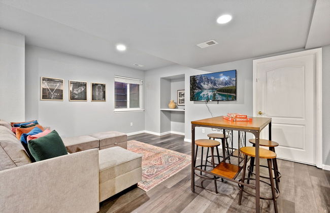 Spacious Home W/ Fun Amenities | Lake & Mtn Views - Foto 28