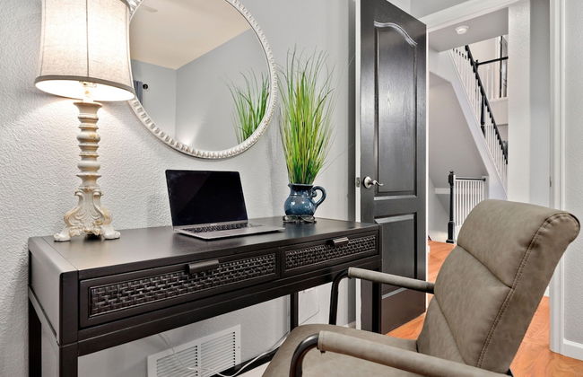 Spacious Home W/ Fun Amenities | Lake & Mtn Views - Foto 35