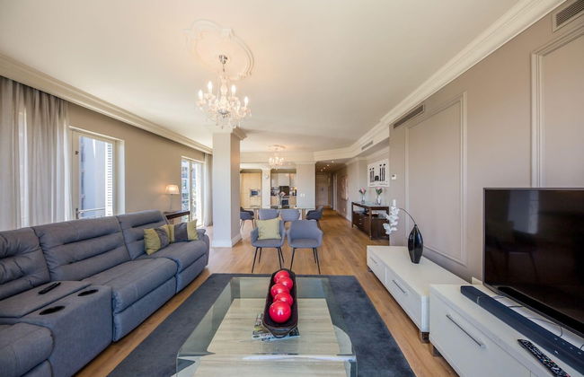 Green Point Apartment Walking Distance to Stadium 407 Royal - Photo 11