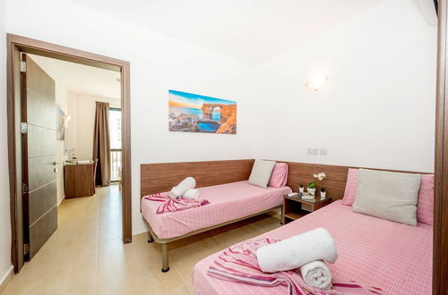 Foto 4 - Sea Bliss 1 Bedroom Apartments by Getawaysmalta