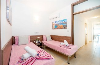 Foto 3 - Sea Bliss 1 Bedroom Apartments by Getawaysmalta