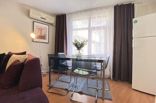 Photo 8 - Central Flat With Balcony and Terrace in Sisli