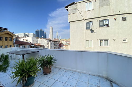 Photo 18 - Central Flat With Balcony and Terrace in Sisli