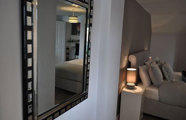VIP Church Street Apartments - Photo 3