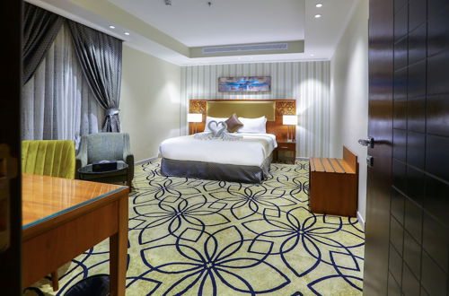 Photo 19 - Lotaz Hotel Suites - Al Salamah