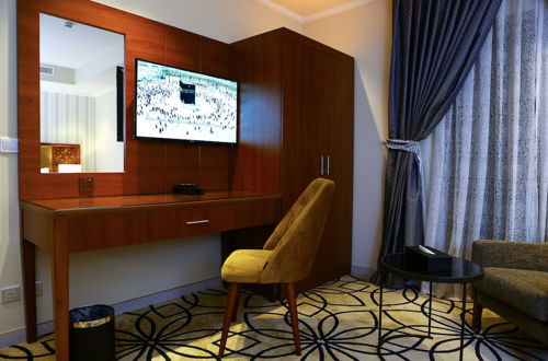 Photo 20 - Lotaz Hotel Suites - Al Salamah