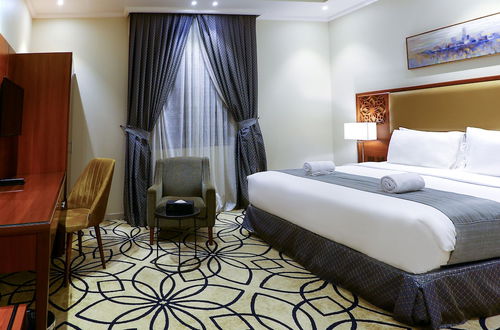 Photo 30 - Lotaz Hotel Suites - Al Salamah