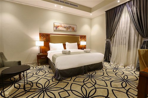 Photo 24 - Lotaz Hotel Suites - Al Salamah