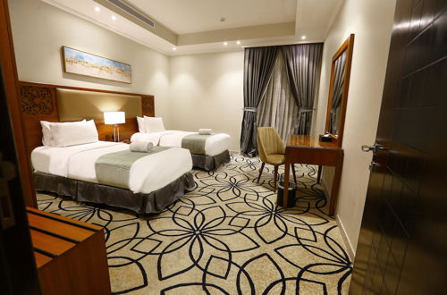 Photo 27 - Lotaz Hotel Suites - Al Salamah