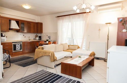 Photo 11 - Cozy apt in Peristeri near Metro station