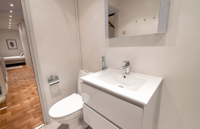 2ndhomes Bright & Modern 107m2 Penthouse - Photo 25