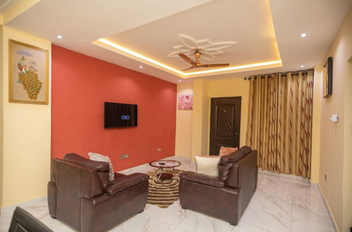 Photo 15 - Stunning 2-bedroom Furnished Apartment in Accra