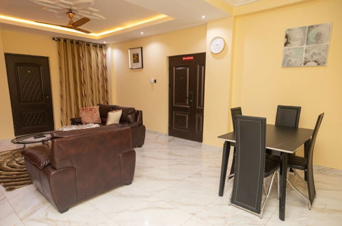 Photo 12 - Stunning 2-bedroom Furnished Apartment in Accra