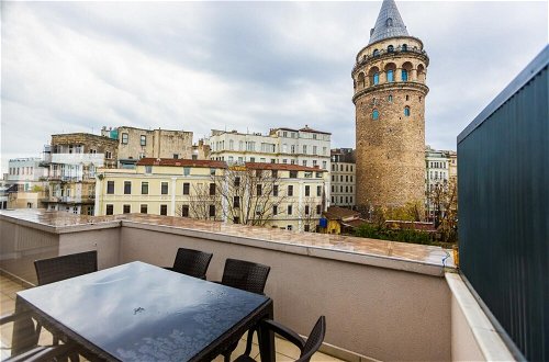 Foto 28 - Exceptional Flat With Galata Tower View in Beyoglu