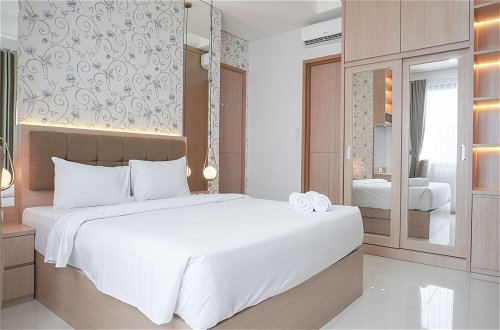 Photo 9 - Elegant And Comfort Living 2Br At Samara Suites Apartment