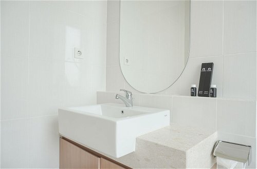 Photo 18 - Elegant And Comfort Living 2Br At Samara Suites Apartment