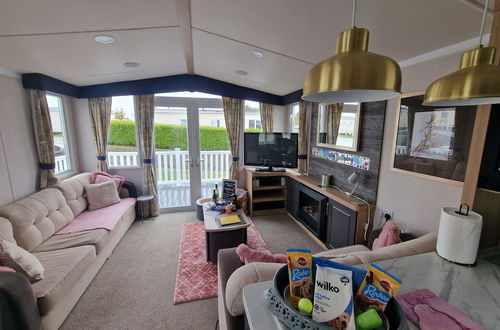 Photo 1 - 8 Birth Static Caravan