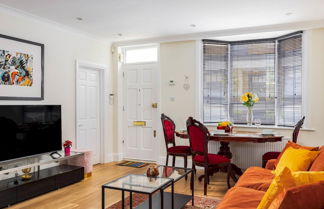 Photo 2 - Modern 3-bed 2-bath House in Belgravia