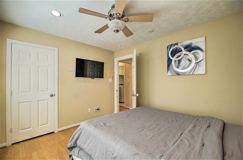 Photo 9 - 2,500 Sq Ft Townhome - Walk to Central River Oaks