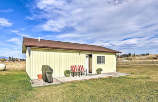 Photo 1 - Cozy Cottage Studio: Stunning Mountain Views