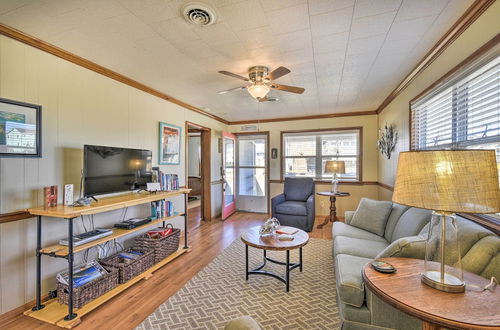 Photo 20 - Nags Head Cottage: Screened Porch, Walk to Beach